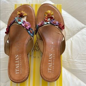 Italian Shoemakers Women's Floral Sandals - Multicolor
